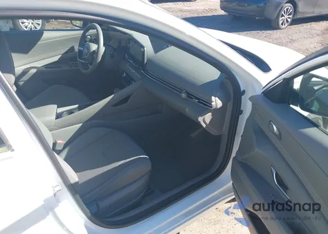 2024 Hyundai Elantra Sel z USA, uszkodzony, nr VIN KMHLS4DGXRU807312